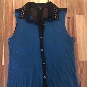 Love J cute top black and blue